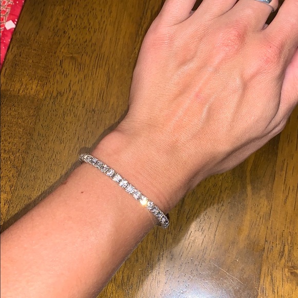 Swarovski Crystal Silver Elastic Bracelet - Picture 3 of 6